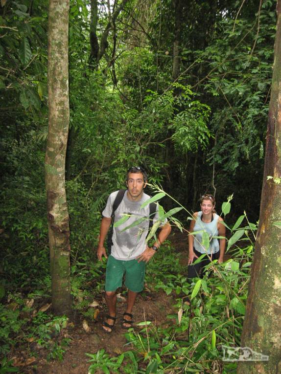 Caminhando e explorando a belíssima região de Pancas, nos Pontões Capixabas, noroeste do Espírito Santo (foto de Dez/2008)